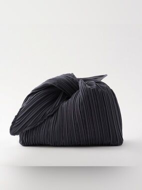 Merit Signature Bag